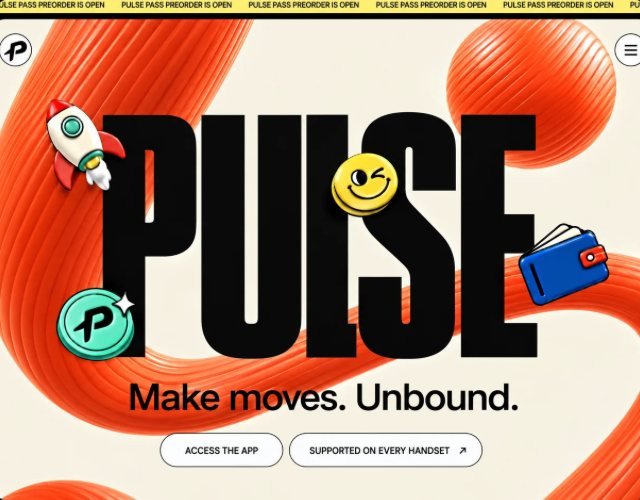 Web de app con tipografía gigante y objetos 3D